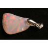 Pendentif en Opale Welo brute dans une boite ( 1.68 gramme - 025**)