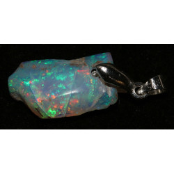 Pendentif en Opale Welo brute dans une boite ( 1.59 gramme - 026**)