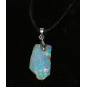Pendentif en Opale Welo brute dans une boite ( 1.59 gramme - 026**)