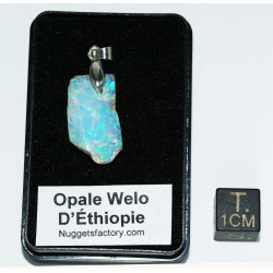 Pendentif en Opale Welo brute dans une boite ( 1.59 gramme - 026**)