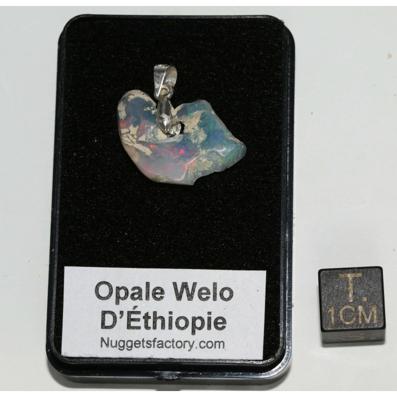 Pendentif en Opale Welo brute dans une boite ( 1.04 gramme - 028**)