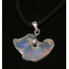 Pendentif en Opale Welo brute dans une boite ( 1.04 gramme - 028**)