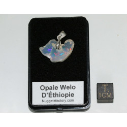 Pendentif en Opale Welo brute dans une boite ( 1.04 gramme - 028**)