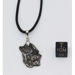 Collier pendentif météorite Campo del Cielo type Cristal ( Argentine - 011 ** )