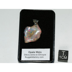 Pendentif en Opale Welo brute dans une boite ( 1.51 gramme - 031**)