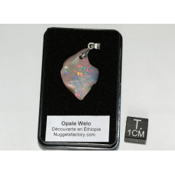 Pendentif en Opale Welo brute dans une boite ( 1.51 gramme - 031**)