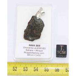 Collier pendentif météorite Chondrite NWA 869 ( Sahara -7.10 grammes - 013** )