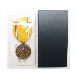 Decoration / Medaille pour defence  ( B-017 )