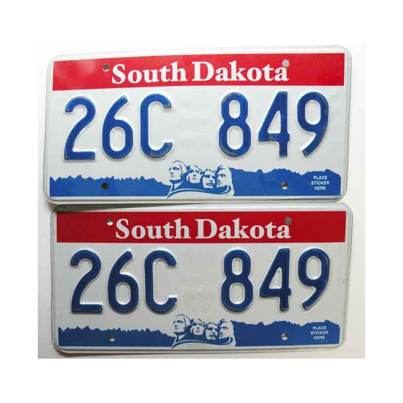 paire de Plaques d Immatriculation USA - South Dakota ( 062 )