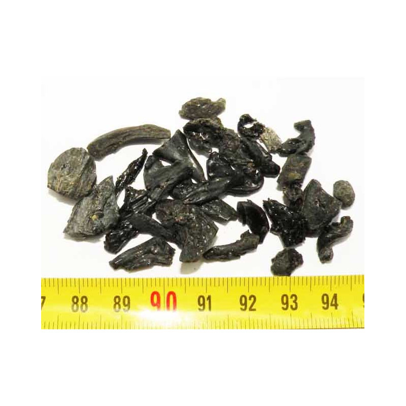 lot d Irghizite noire ( météorite -Tectite - 10 grs - 007 )