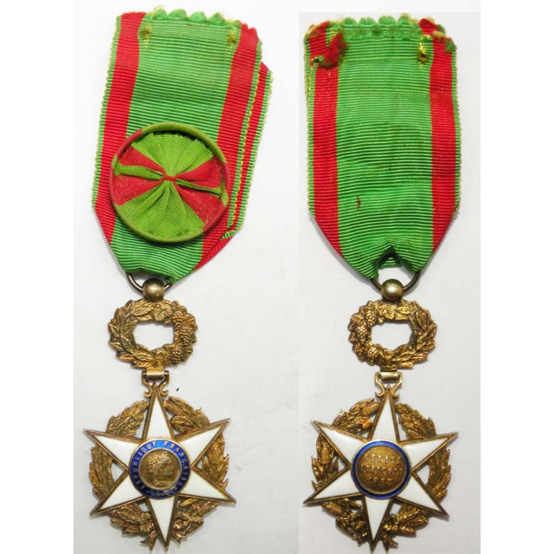 Medaille France Mérite agricole 1983 ( 028 )