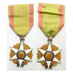 Medaille France Mérite agricole 1983 ( 037 )