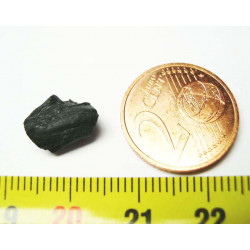 Irghizite noire  ( météorite -Tectite - 0.5 grs - 006 )
