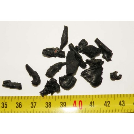 lot d Irghizite noire  ( météorite -Tectite - 7.00 grs - 009 )