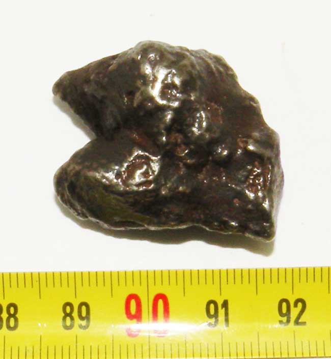 http://www1.nuggetsfactory.com/EURO/meteorite/sikhote%20alin/117%20sikhote%20alin%20a.jpg