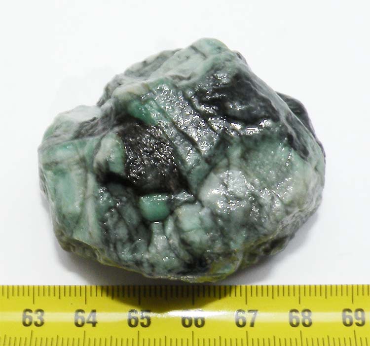 https://www.nuggetsfactory.com/EURO/mineraux/emerauld/50.jpg